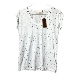 Christian Siriano New York Women's Red and Blue Stars Short Sleeve V Front Tee